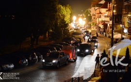 Una parata di balloning strade di alce.