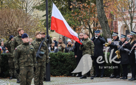 Obchody Narodowego Święta Niepodległości, wciągnięcie flagi Polski na maszt, Wojskowa Kompania Honorowa 16. Pułku Saperów z Orzysza