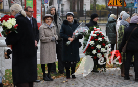 Obchody Narodowego Święta Niepodległości, uroczystości pod pomnikiem „Poległym za Wolną i Niezawisłą Polskę”