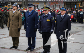 Obchody Narodowego Święta Niepodległości, Delegacja składająca kwiaty