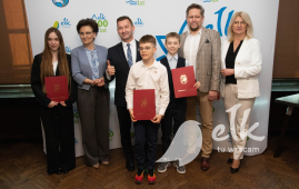 Wręczenie stypendiów za aktywność społeczną i wyniki w nauce, stypendyści, Urząd Miasta Ełku