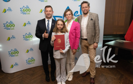 Wręczenie stypendiów za aktywność społeczną i wyniki w nauce, stypendyści, Urząd Miasta Ełku