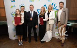 Wręczenie stypendiów za aktywność społeczną i wyniki w nauce, stypendyści, Urząd Miasta Ełku