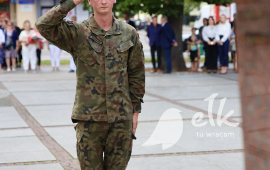 81. rocznica wybuchu Powstania Warszawskiego, Park Solidarności, Pomnik "Poległym za Wolną i Niezawisłą Polskę", obchody, przemówienia, złożenie kwiatów