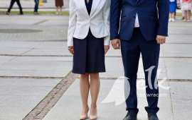 81. rocznica wybuchu Powstania Warszawskiego, Park Solidarności, Pomnik "Poległym za Wolną i Niezawisłą Polskę", obchody, przemówienia, złożenie kwiatów