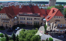 Zdjęcie przedstawia budynek Urzędu Miasta Ełku.jpg
